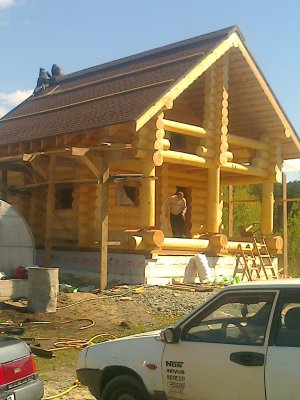 Дом из оцилиндрованного бревна